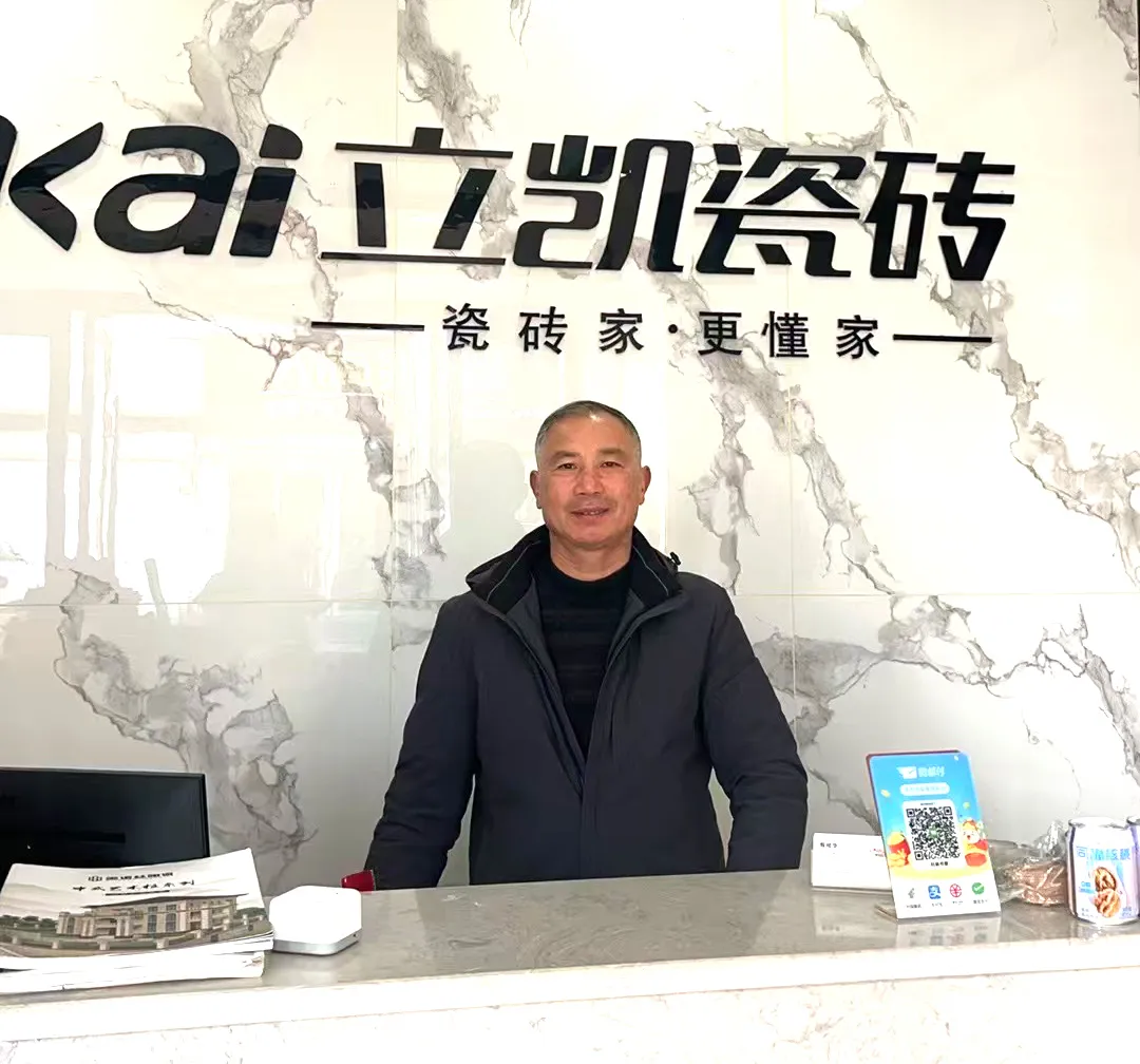 大丰白驹瓷砖店老板：中断40年的情谊，吃煌上煌酱鸭接续上了！