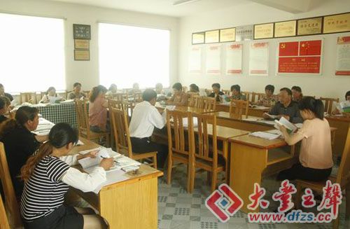 计划生育人口学校培训_人口与计划生育手抄报