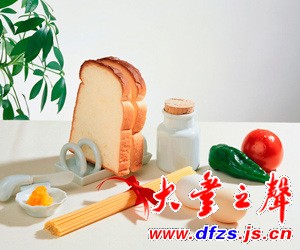 吃丰富的早餐