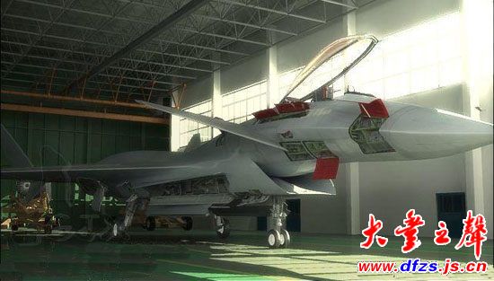 北京召开新闻发布会正式向外界披露万众瞩目的国产第三代战斗机歼-10